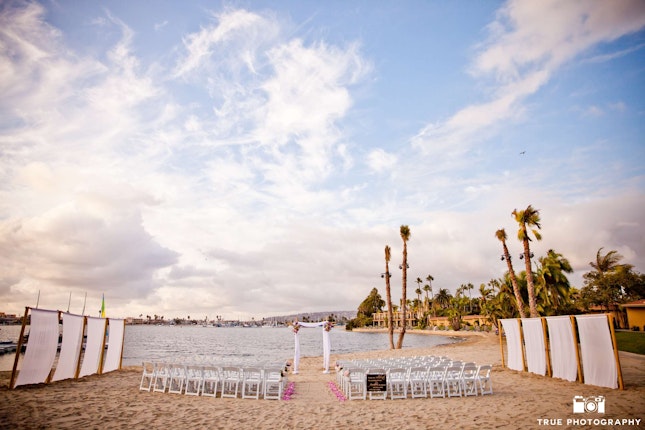 Bahia Resort Hotel Beach Wedding Venues San Diego Wedding Venues