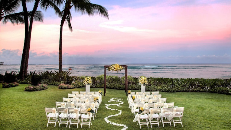 Moana Surfrider Hawaii Wedding Locations Honolulu 96815